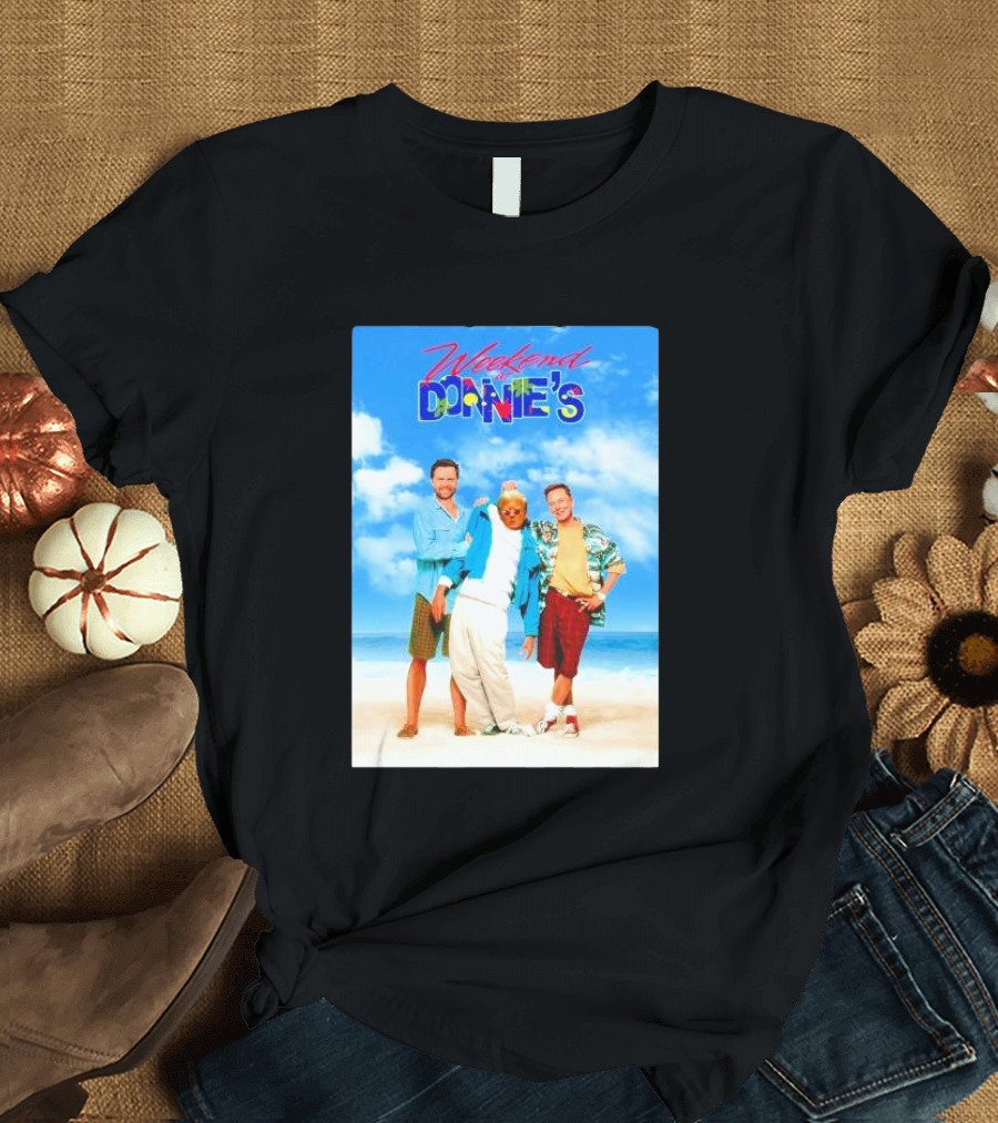 Weekend at Donnie’s Vance Trump and Musk Beach Scene T-Shirt