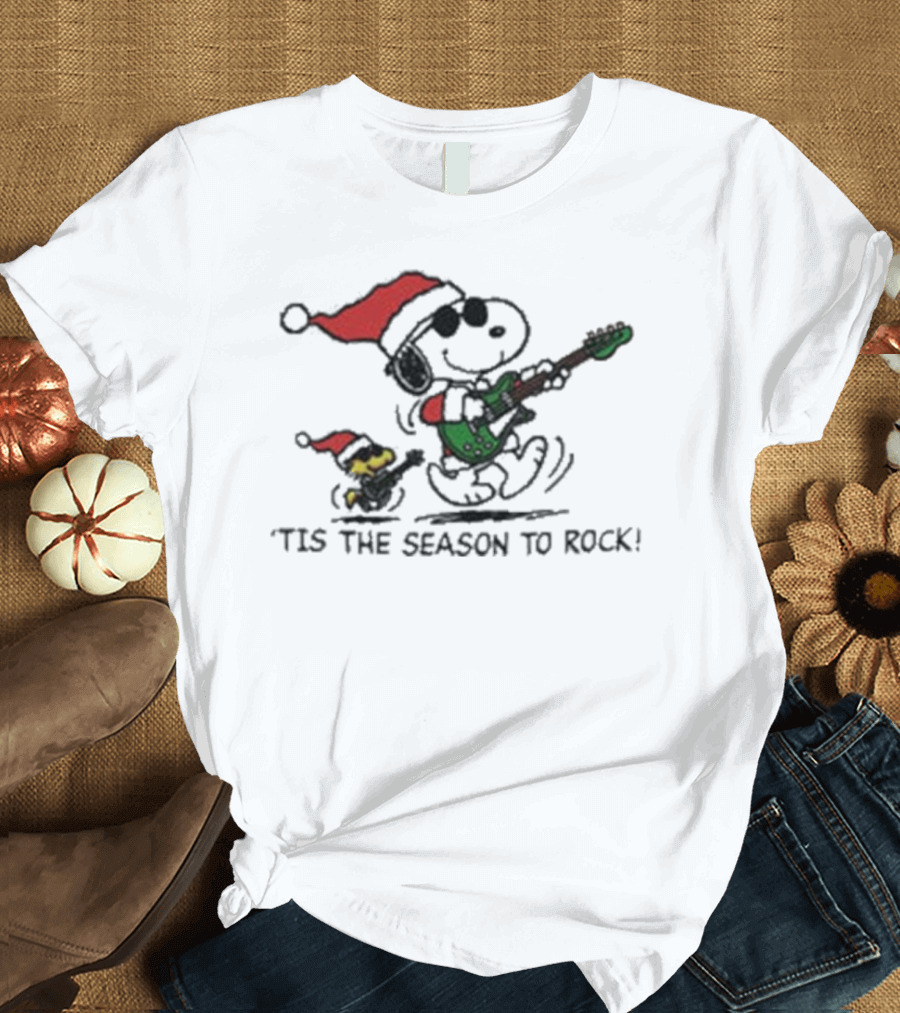 Peanuts Snoopy and Woodstock Christmas Tis The Season To Rock Santa Hat Guitar T-Shirt