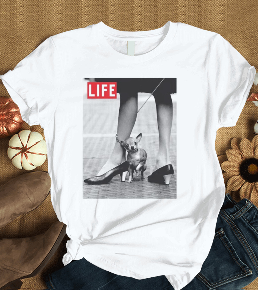 LIFE Magazine Chihuahua Black and White Retro Photography T-Shirt