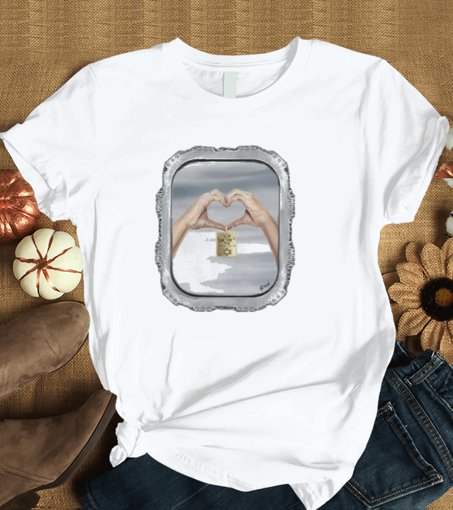 Heart Hands Symbol Am Yisrael Chai Welcome Home T-Shirt