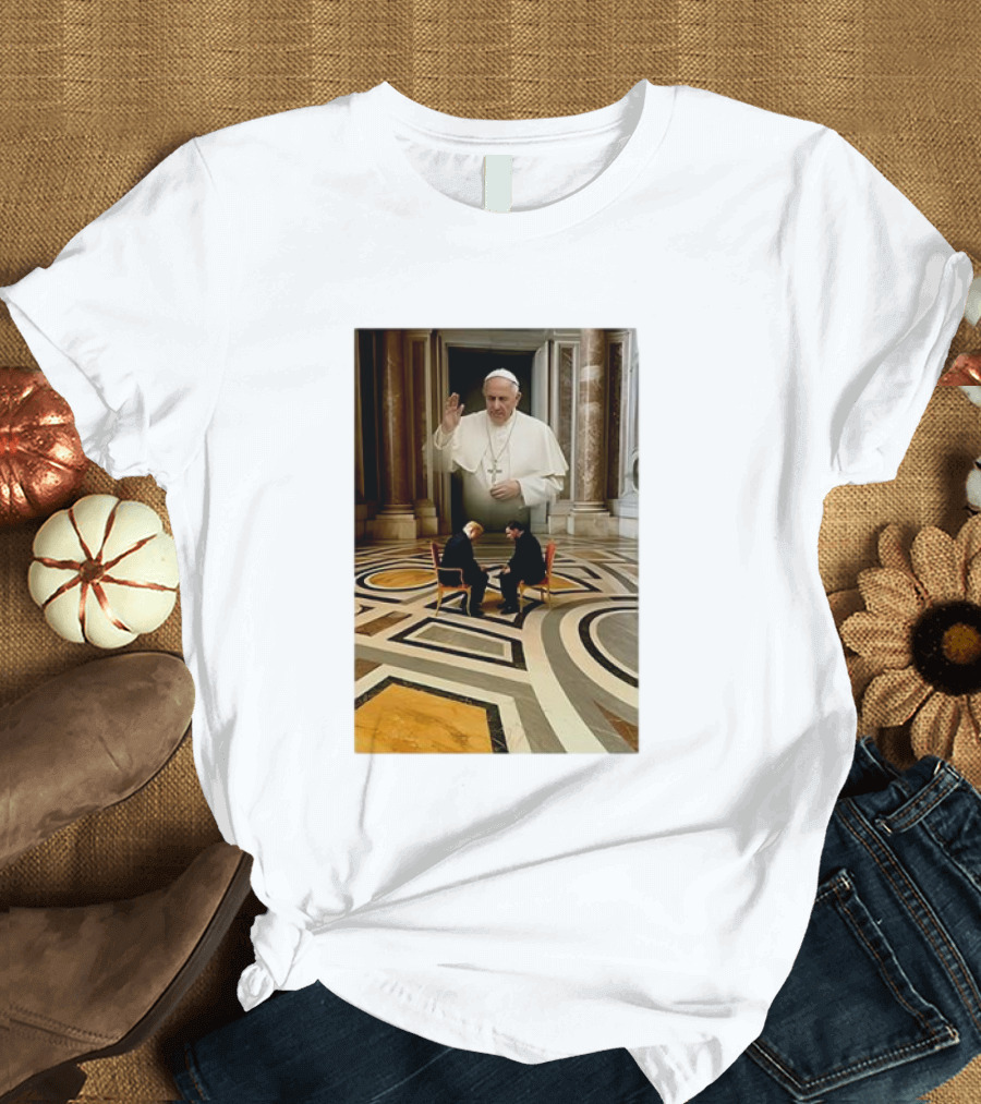 Trump Zelensky Pope Francis St Peters Basilica Meeting Scene T-Shirt