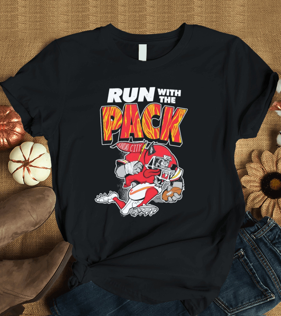 Run With The Pack Kansas City Chiefs KC Wolf 2025 T-Shirt