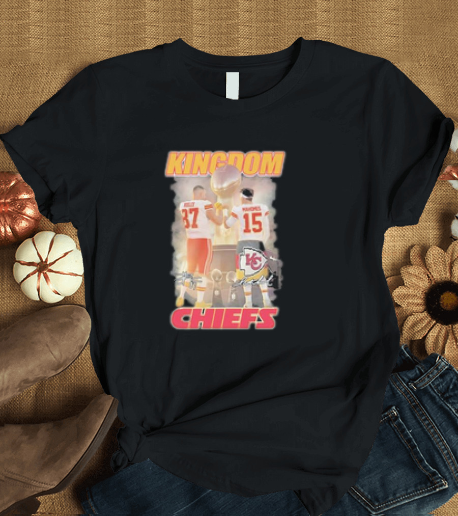 Chiefs Kingdom Travis Kelce Patrick Mahomes Trophy Celebration T-Shirt