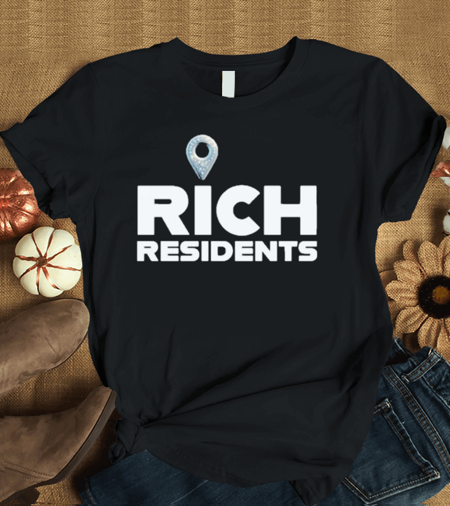 Rich Residents Oversized Diamond Map Pin T-Shirt