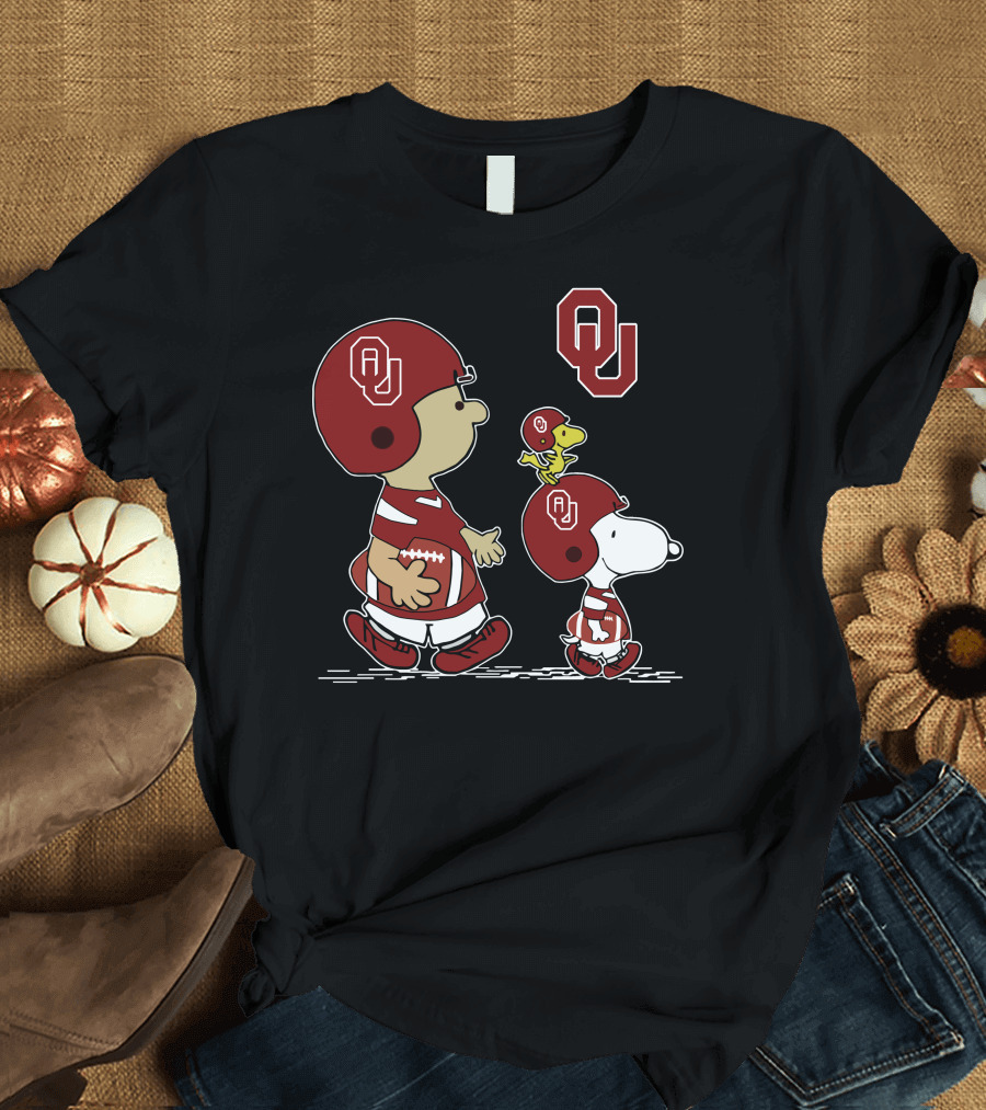 Oklahoma Sooners Snoopy Peanuts Football Team Spirit T-Shirt