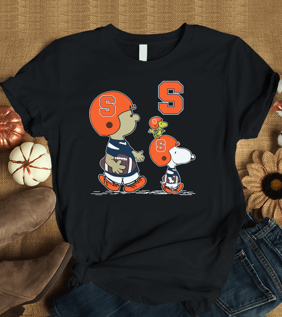 Syracuse Orange Peanuts Snoopy And Woodstock Football Team T-Shirt