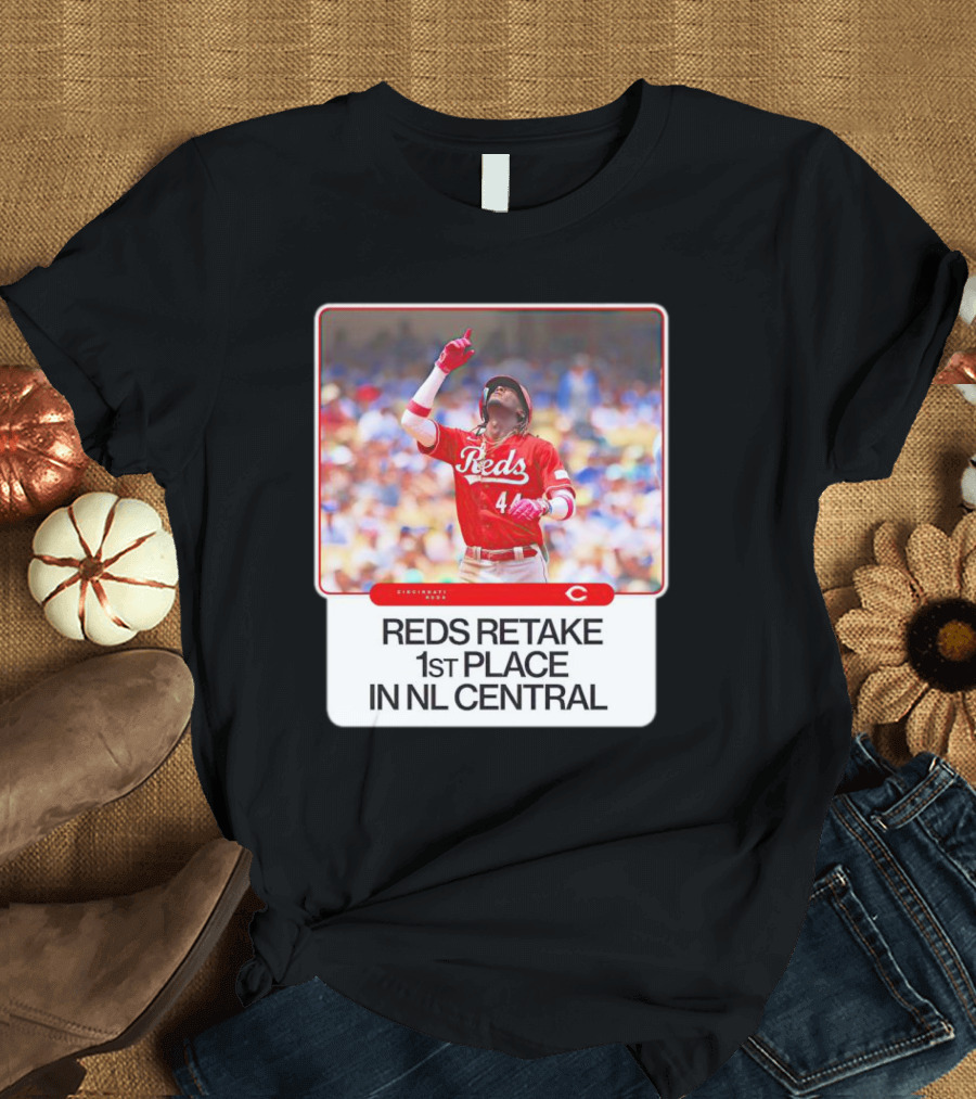 Elly De La Cruz Reds Retake 1st Place in NL Central Celebratory Moment T-Shirt