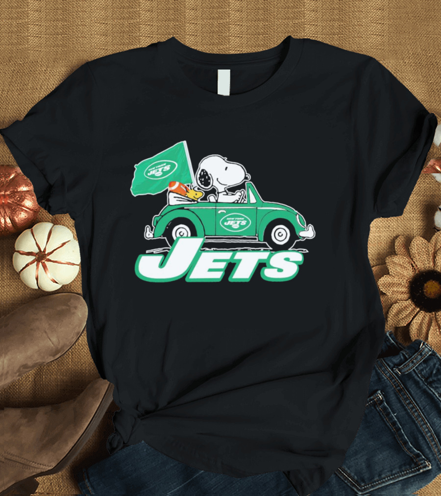 Snoopy and Woodstock Driving New York Jets Car with Flag T-Shirt