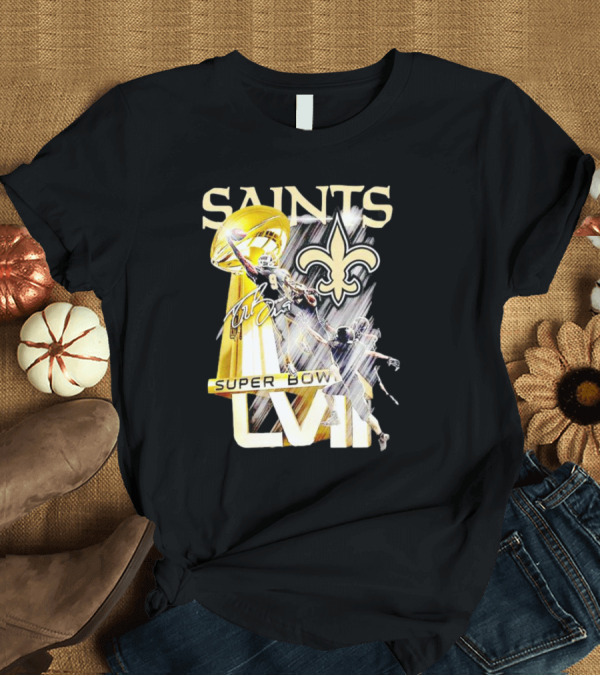 T-Shirt: Saints Drew Brees Super Bowl XLIV Signature Fleur-de-Lis Trophy Moment T-Shirt Saints Drew Brees Super Bowl XLIV Signature Fleur-de-Lis Trophy Moment T-Shirt