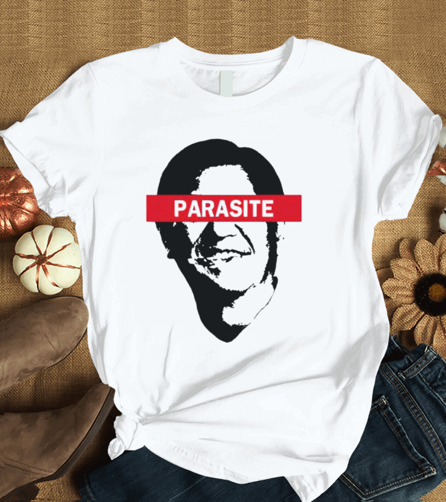 Davaomigrant Parasite Text Over Face T-Shirt