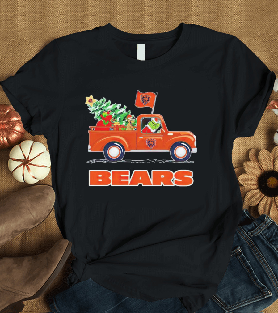 Grinch Driving Christmas Truck with Chicago Bears T-Shirt