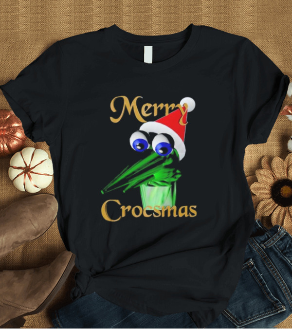 T-Shirt: Merry Crocsmash Kekcroc Christmas Santa Hat T-Shirt Merry Crocsmash Kekcroc Christmas Santa Hat T-Shirt