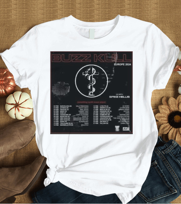 T-Shirt: Buzz Kull Europe 2024 Tour Presenting Synth Music Live with Spike Hellis T-Shirt Buzz Kull Europe 2024 Tour Presenting Synth Music Live with Spike Hellis T-Shirt