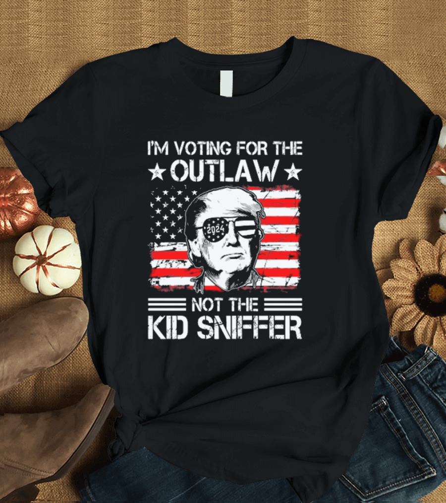 I'm Voting For The Outlaw 2024 American Flag Face Not The Kid Sniffer T-Shirt