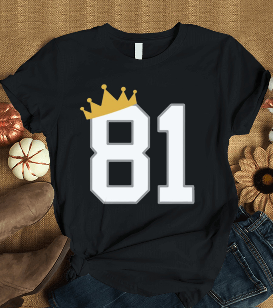 Luis Gil 81 King Iconic Number T-Shirt