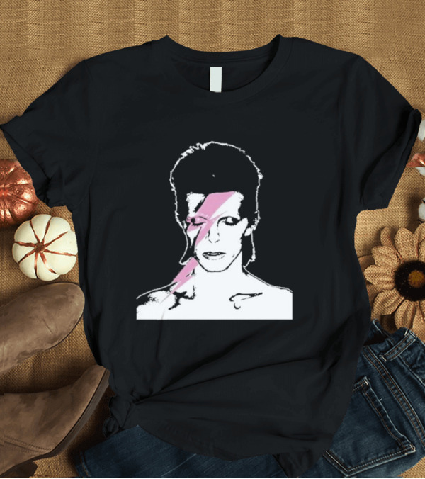 T-Shirt: Ziggy Stardust Pink Lightning Bolt Iconic Tribute Carrie Bradshaw Connection T-Shirt Ziggy Stardust Pink Lightning Bolt Iconic Tribute Carrie Bradshaw Connection T-Shirt