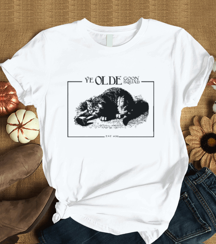 Ye Olde Goon Squad Est 2011 The Yogscast Cat T-Shirt