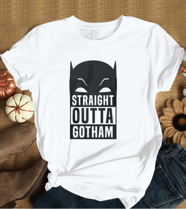 T-Shirt: Straight Outta Gotham Batman Silhouette Iconic T-Shirt Straight Outta Gotham Batman Silhouette Iconic T-Shirt
