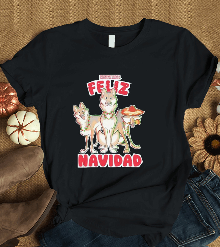 Feliz Navidad Wolves Cincinnati Zoo Botanical Garden T-Shirt