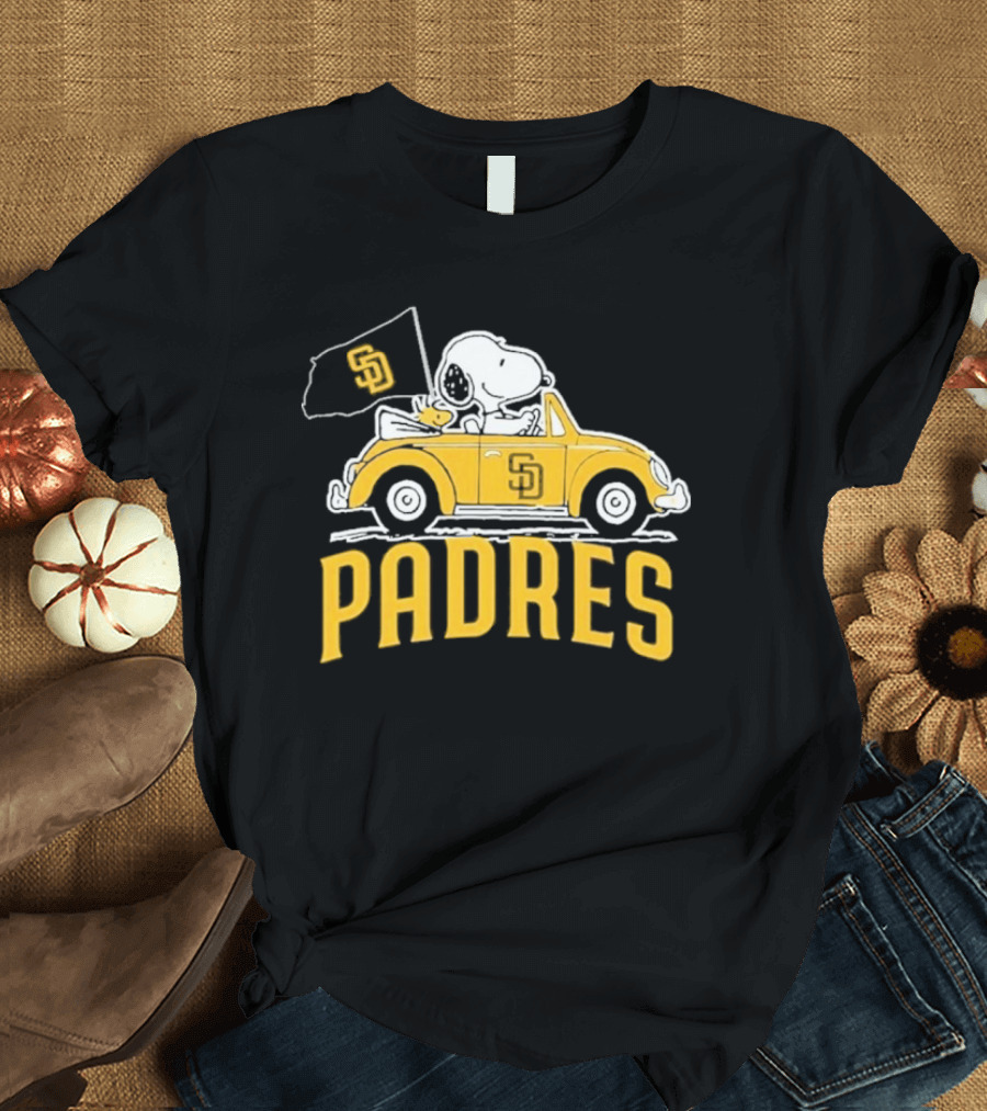 Snoopy San Diego Padres Car Flag Baseball Mascot T-Shirt