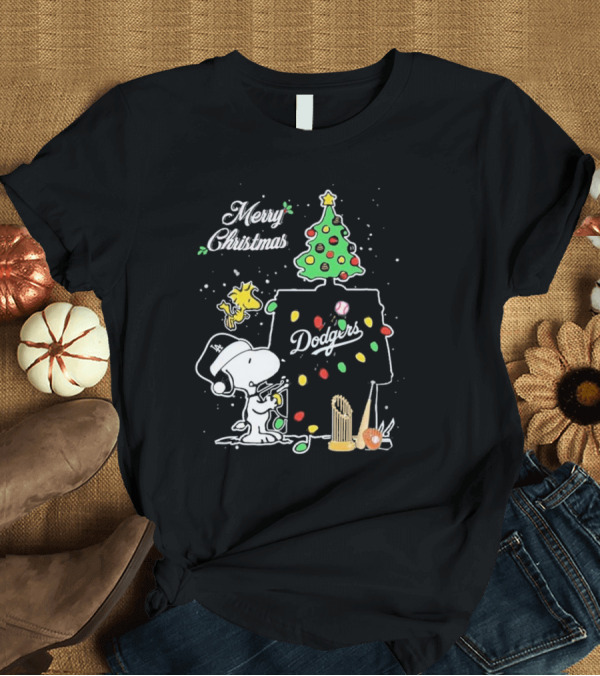 T-Shirt: Merry Christmas Dodgers Snoopy Woodstock 2024 Fans T-Shirt Merry Christmas Dodgers Snoopy Woodstock 2024 Fans T-Shirt