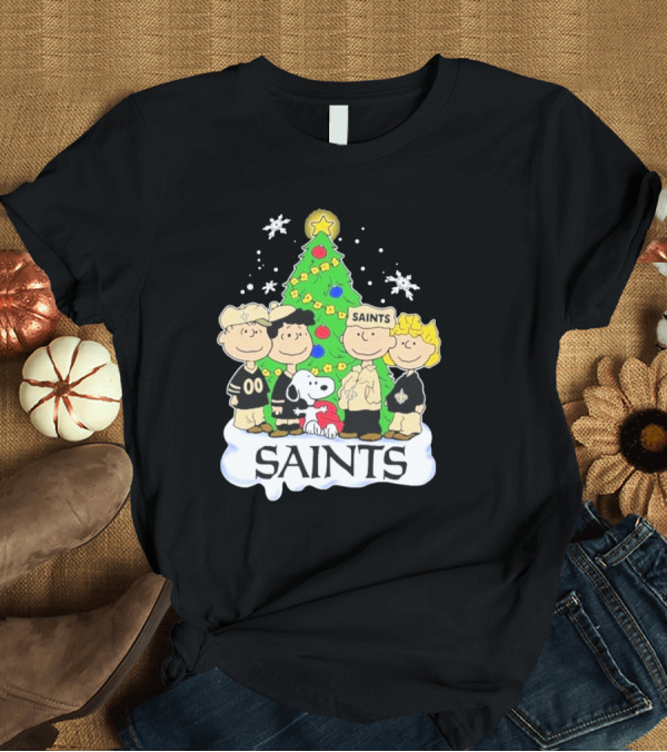 T-Shirt: New Orleans Saints Snoopy Christmas Tree Peanuts Characters Snowflakes T-Shirt New Orleans Saints Snoopy Christmas Tree Peanuts Characters Snowflakes T-Shirt