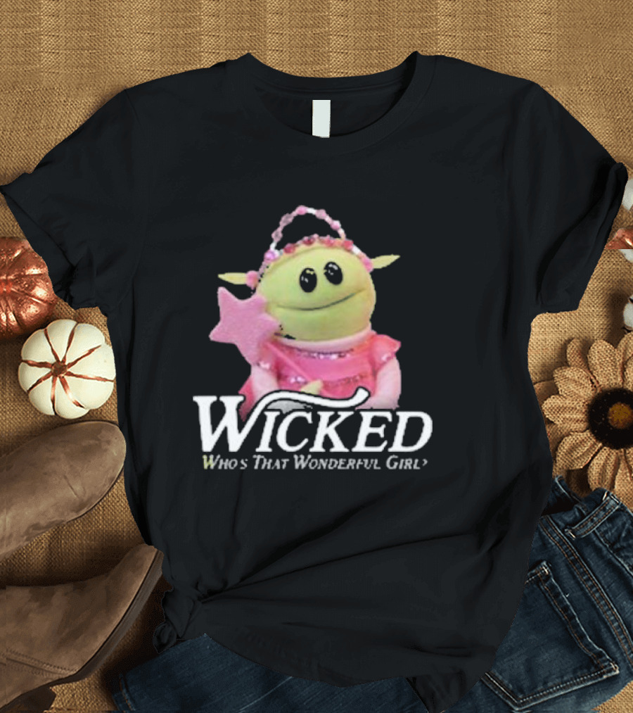 Wicked Who's That Wonderful Girl Alien Princess in Pink T-Shirt
