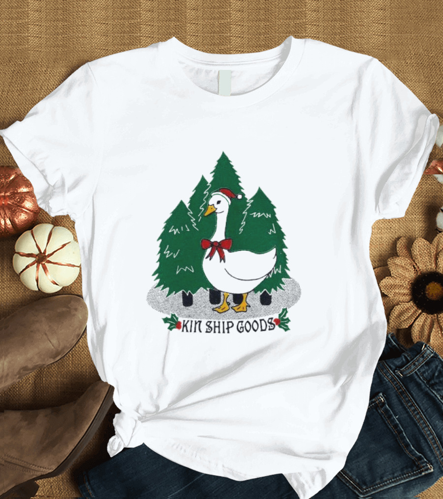 Kin Ship Goods Santa Claus Duck Christmas Trees Merry Christmas T-Shirt