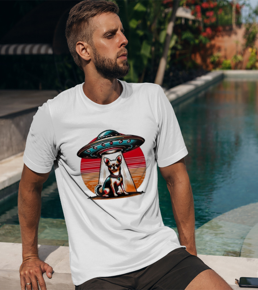 UFO Chihuahua Funny Alien Encounter Retro Sunset T-Shirt