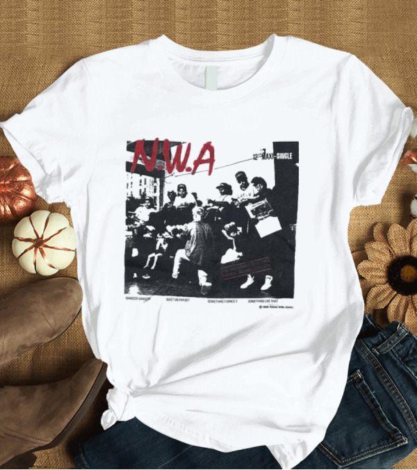 T-Shirt: N.W.A 1988 Gangsta Gangsta Maxi-Single 12 Inch Quiet on Tha Set Compton Rap Music T-Shirt N.W.A 1988 Gangsta Gangsta Maxi-Single 12 Inch Quiet on Tha Set Compton Rap Music T-Shirt