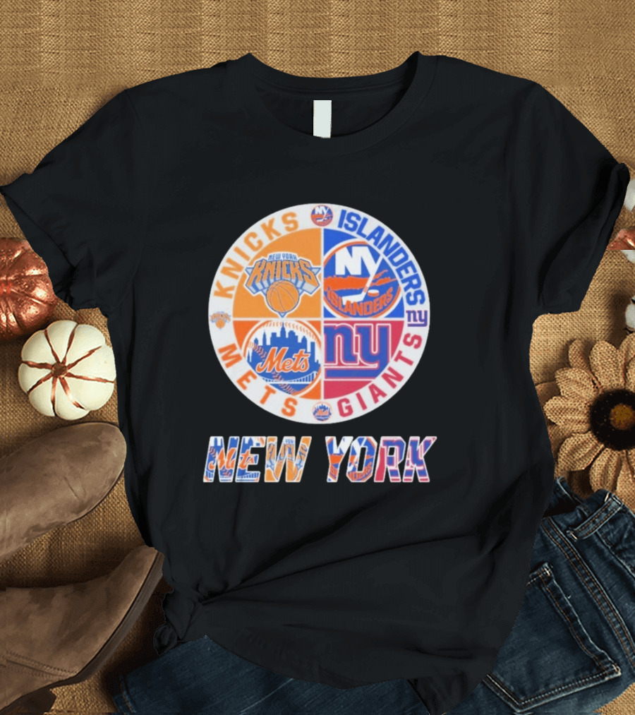 New York Knicks Mets Giants Islanders Logos Circle NYC Sports Teams T-Shirt
