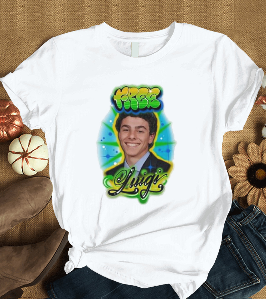 Free Luigi Colorful Portrait Airbrush T-Shirt