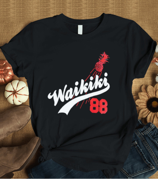 T-Shirt: Waikiki 88 Los Angeles Dodgers Pineapple Baseball Graphic T-Shirt Waikiki 88 Los Angeles Dodgers Pineapple Baseball Graphic T-Shirt