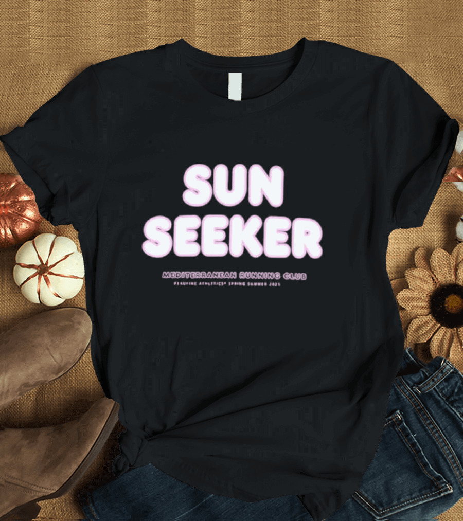 SUN SEEKER MEDITERRANEAN RUNNING CLUB ITALIAN AMALFI COAST SINCE 1975 T-Shirt