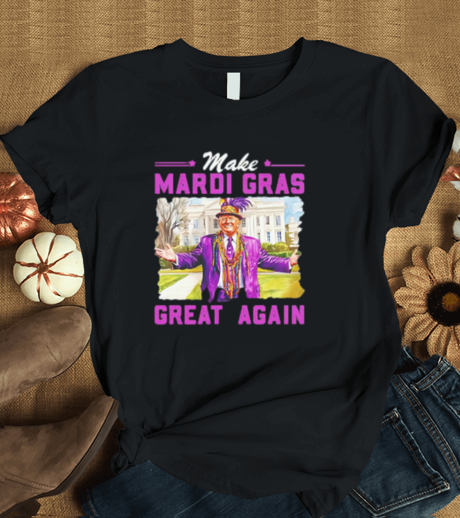 Make Mardi Gras Great Again Trump Purple Suit Beads Festive T-Shirt