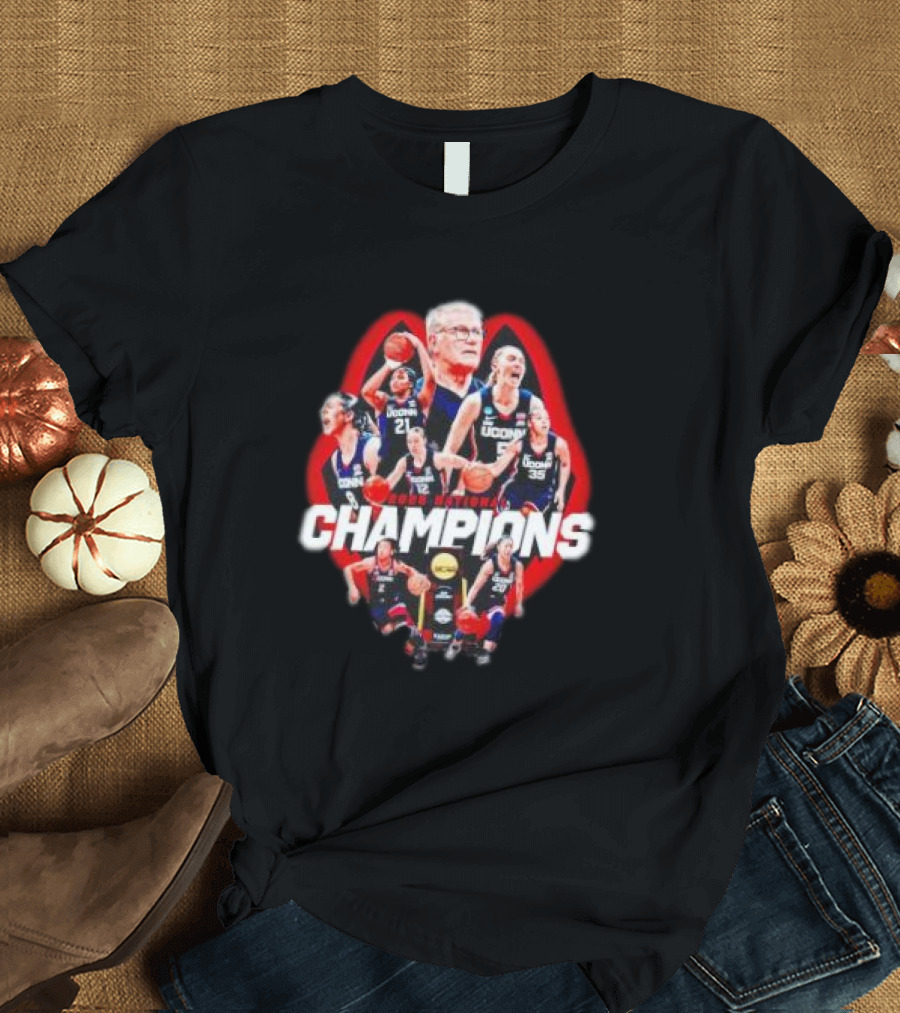 UConn Huskies Women's Basketball 2025 NCAA National Champions Top Dog T-Shirt