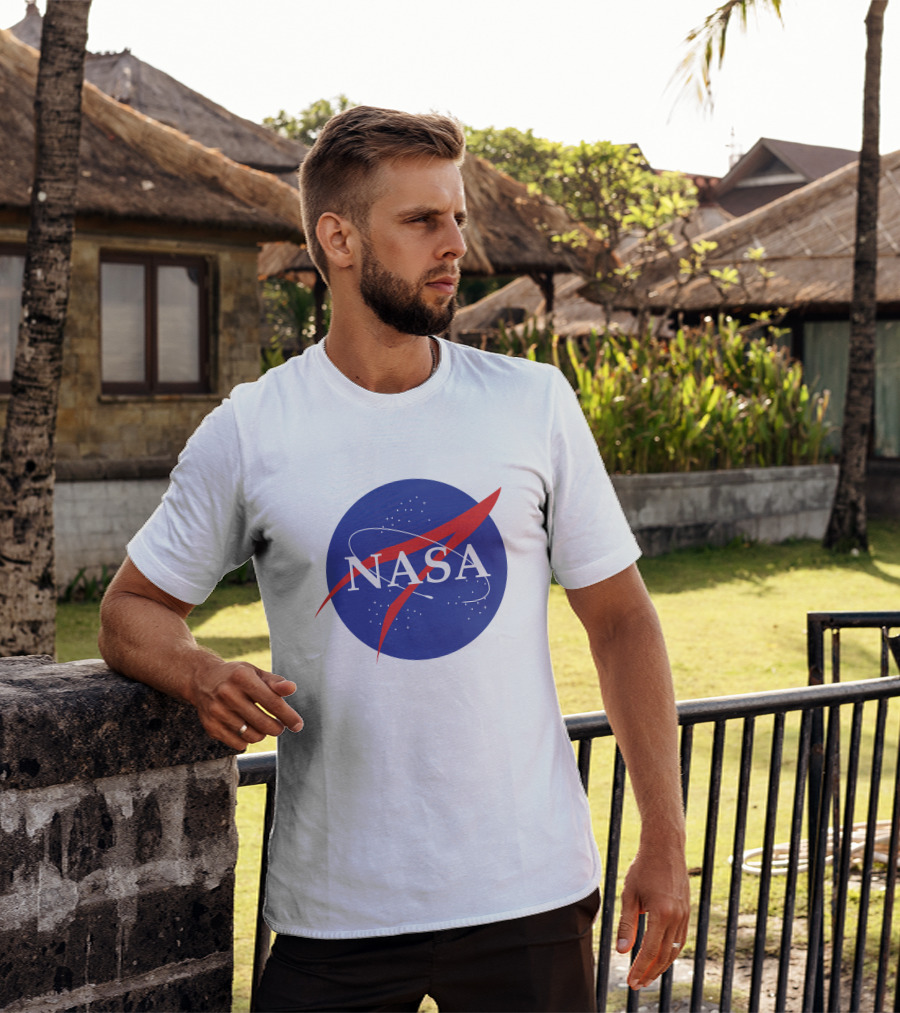 NASA Insignia Logo Classic Blue Red T-Shirt