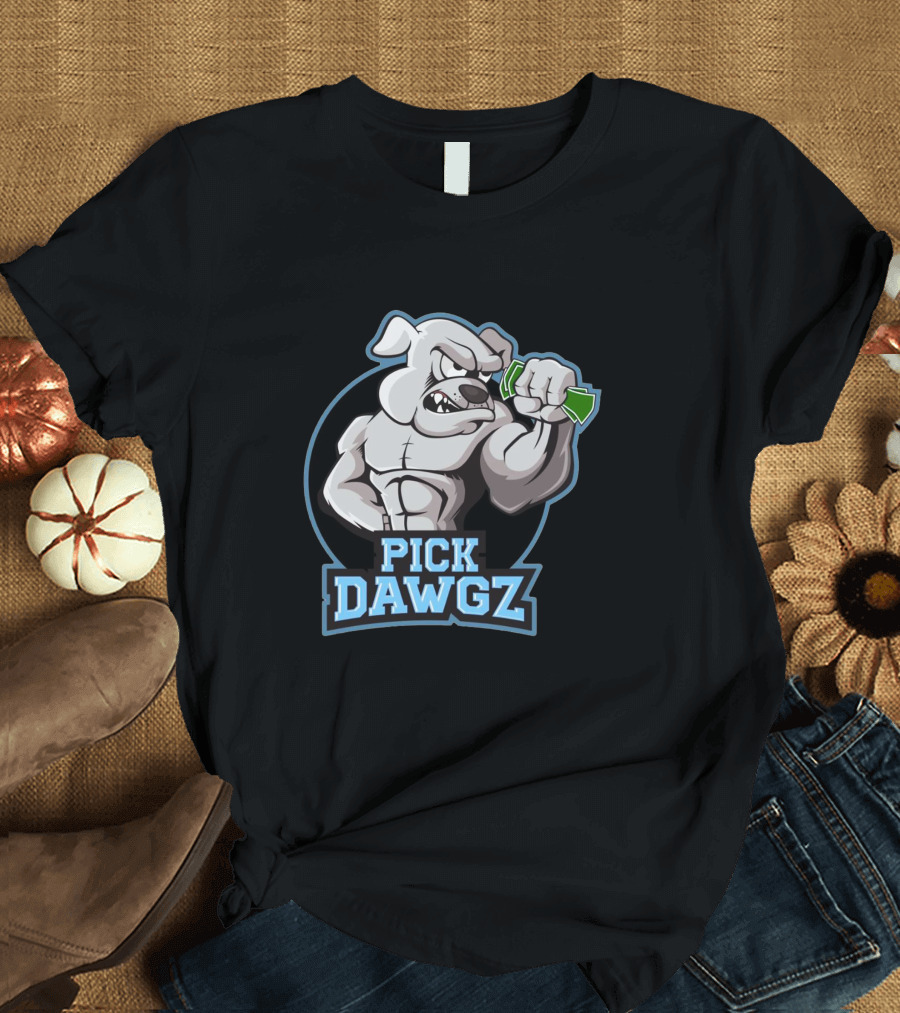 Pick Dawgz Muscular Bulldog Holding Money T-Shirt