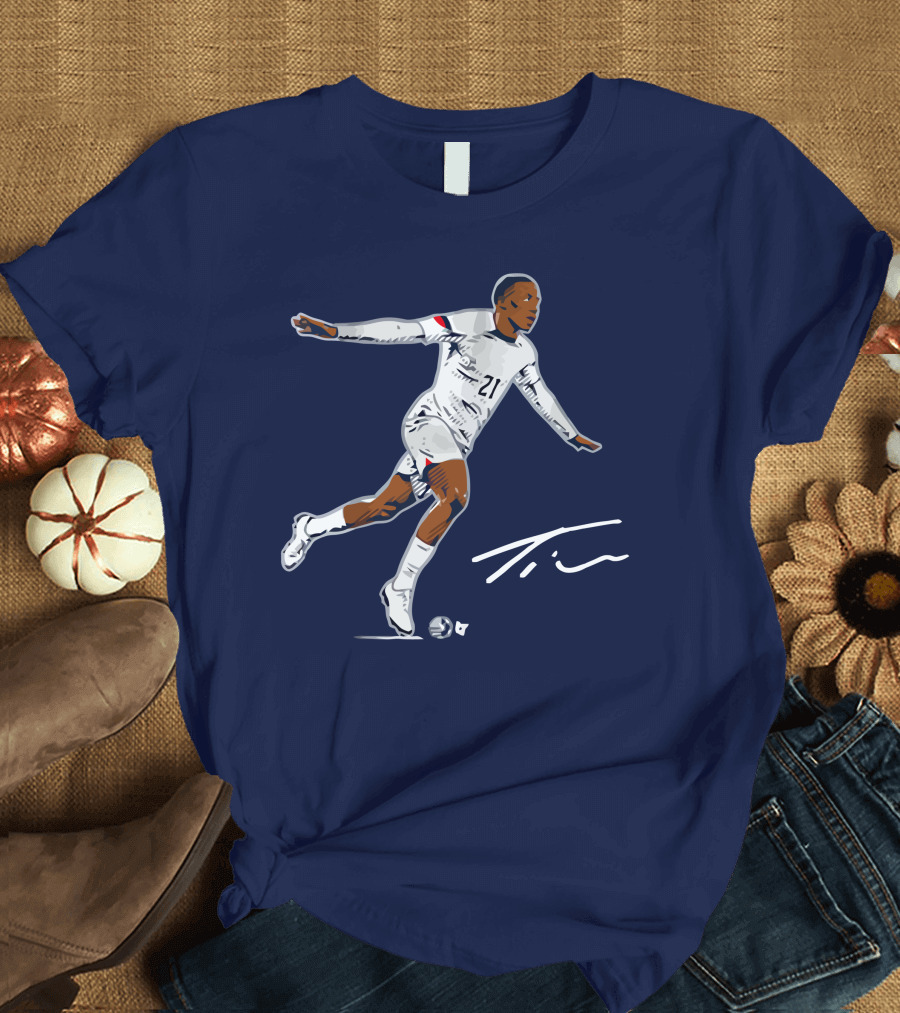 Timothy Weah Signature Soccer Art with Player 21 and Tim Autograph T-Shirt