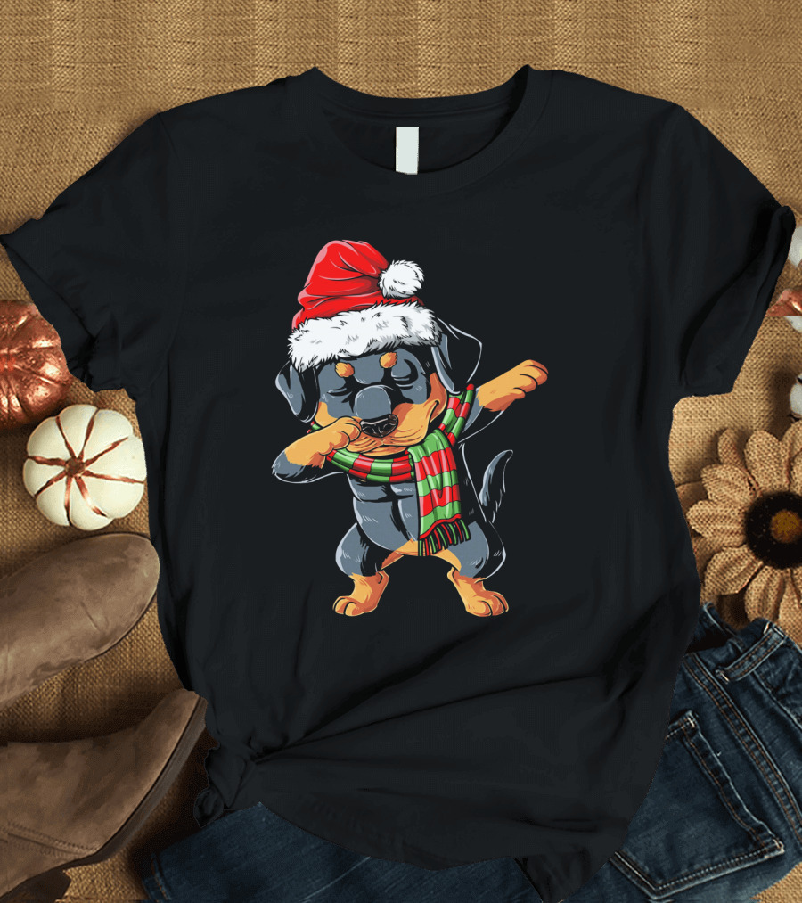 Dabbing Rottweiler Santa with Christmas Hat and Scarf T-Shirt