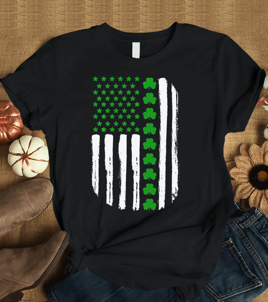 USA Flag with Green 4 Leaf Clover for St. Patrick Day T-Shirt