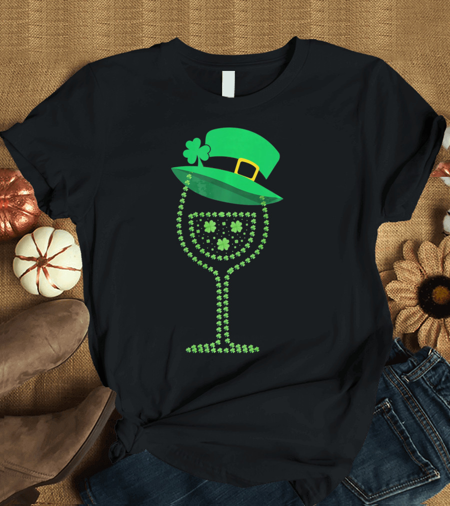 Leprechaun Hat Wine Glass Shamrock St Patrick's Day T-Shirt