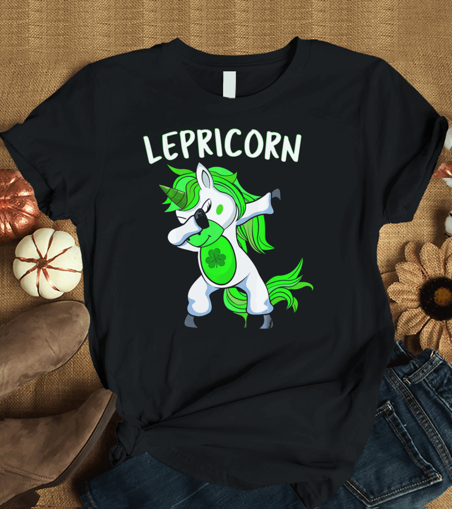 Lepricorn Dabbing Unicorn Leprechaun with Clover T-Shirt