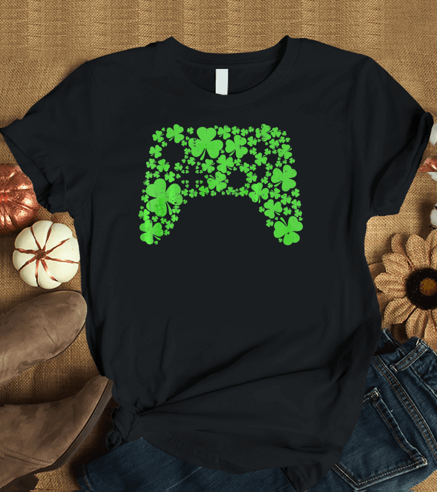 St Patricks Day Gamer Gaming Lucky Shamrock Controller T-Shirt