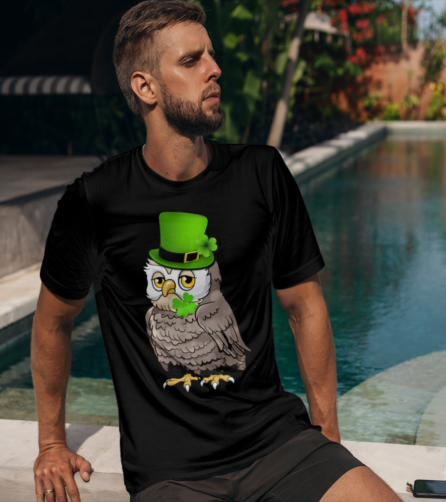 St Patricks Day Owl Wearing Green Hat With Shamrock Clove T-Shirt