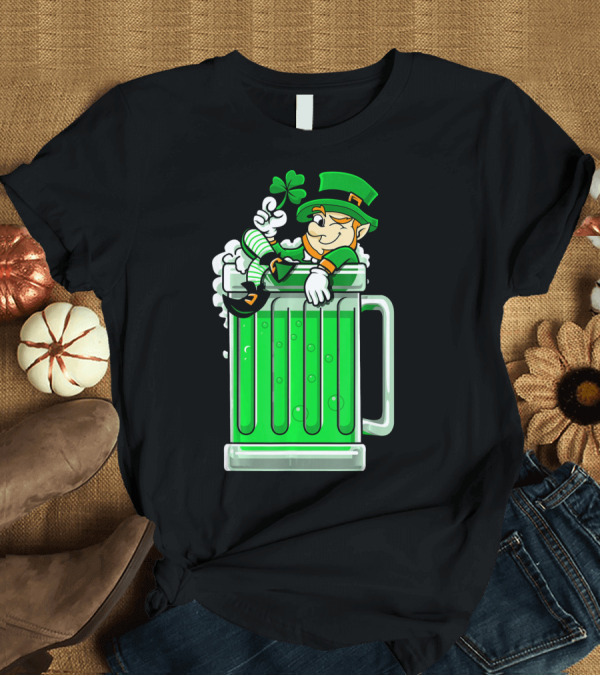 T-Shirt: St Patricks Day Drinking Green Beer Leprechaun Shamrock T-Shirt St Patricks Day Drinking Green Beer Leprechaun Shamrock T-Shirt