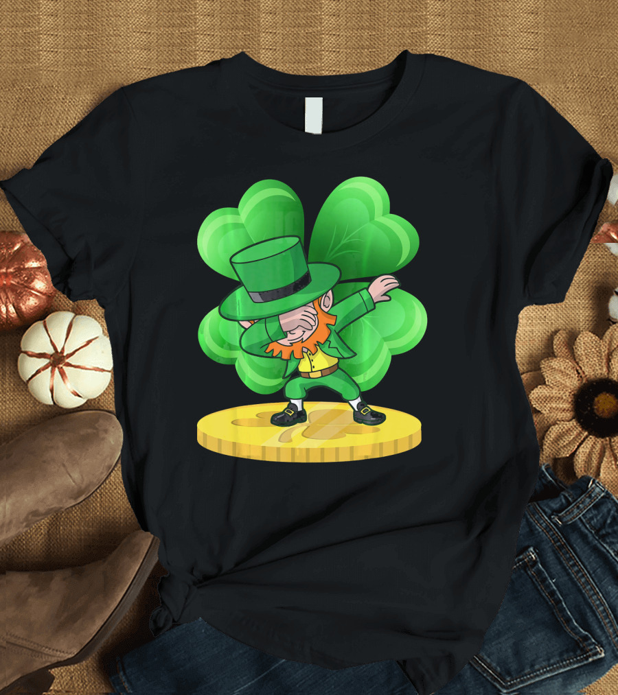 Irish St Patricks Day Dabbing Leprechaun on Shamrock Coin T-Shirt