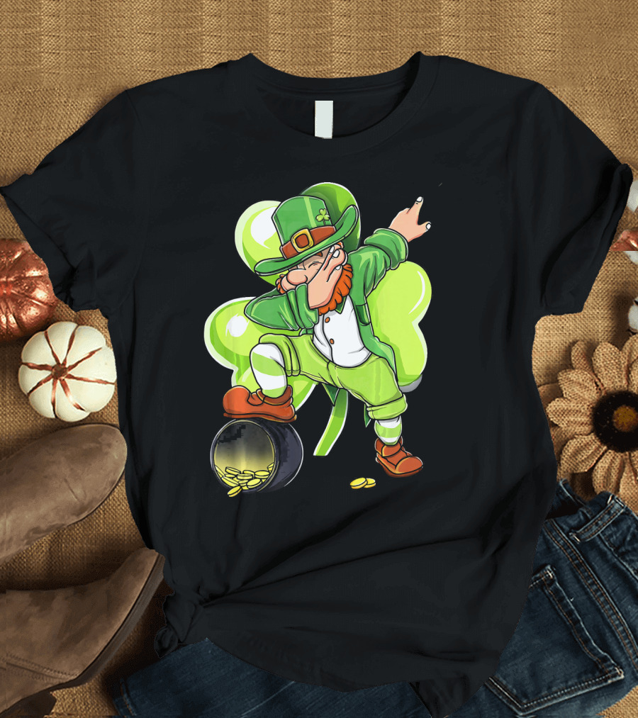 Dabbing Leprechaun St Patricks Day Shamrock Pot of Gold T-Shirt
