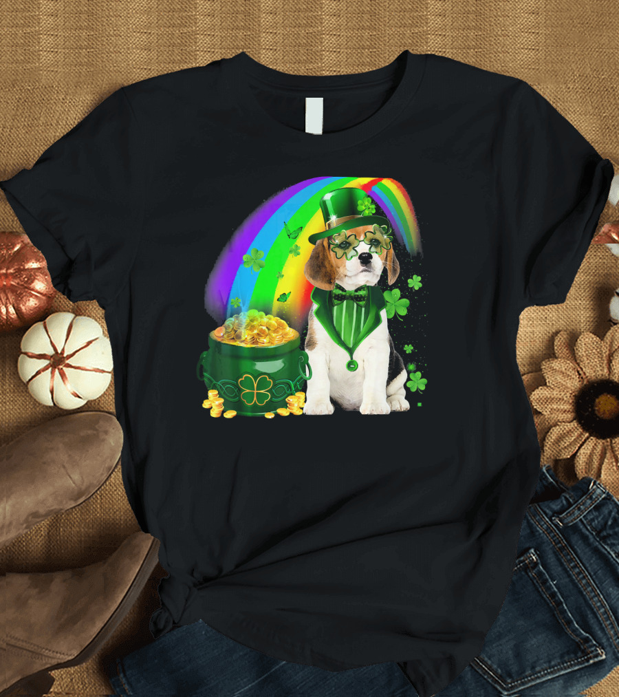 Beagle Dog Rainbow Leprechaun Hat Shamrock Coin Pot T-Shirt