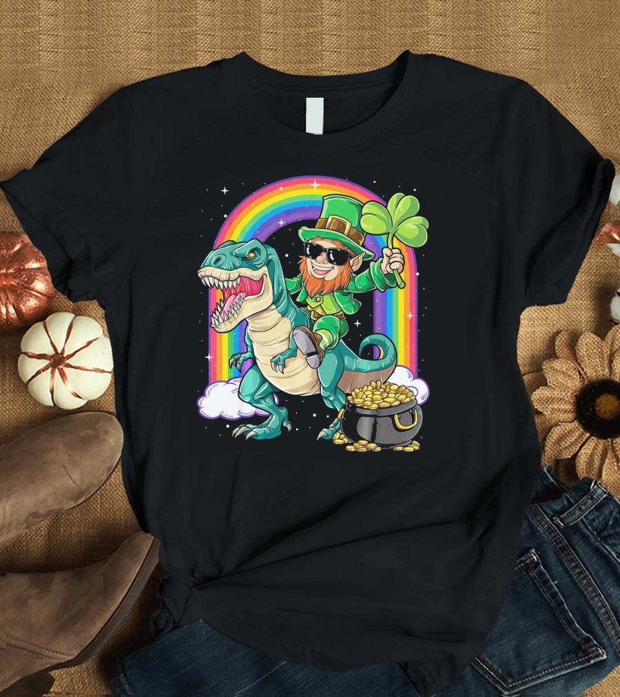 Leprechaun Riding Dinosaur T-Rex Shamrock Rainbow Pot of Gold St Pat's Day T-Shirt
